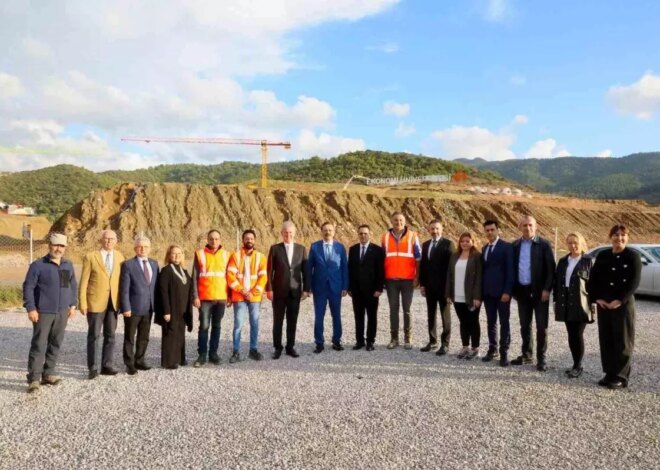 İzmir Ekonomi Üniversitesi Güzelbahçe Kampüsü İnşaatında İncelemeler Yapıldı